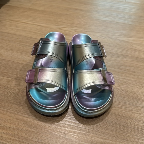 Alexander McQueen iridescent oversized hybrid sandals - Picture 11 of 13